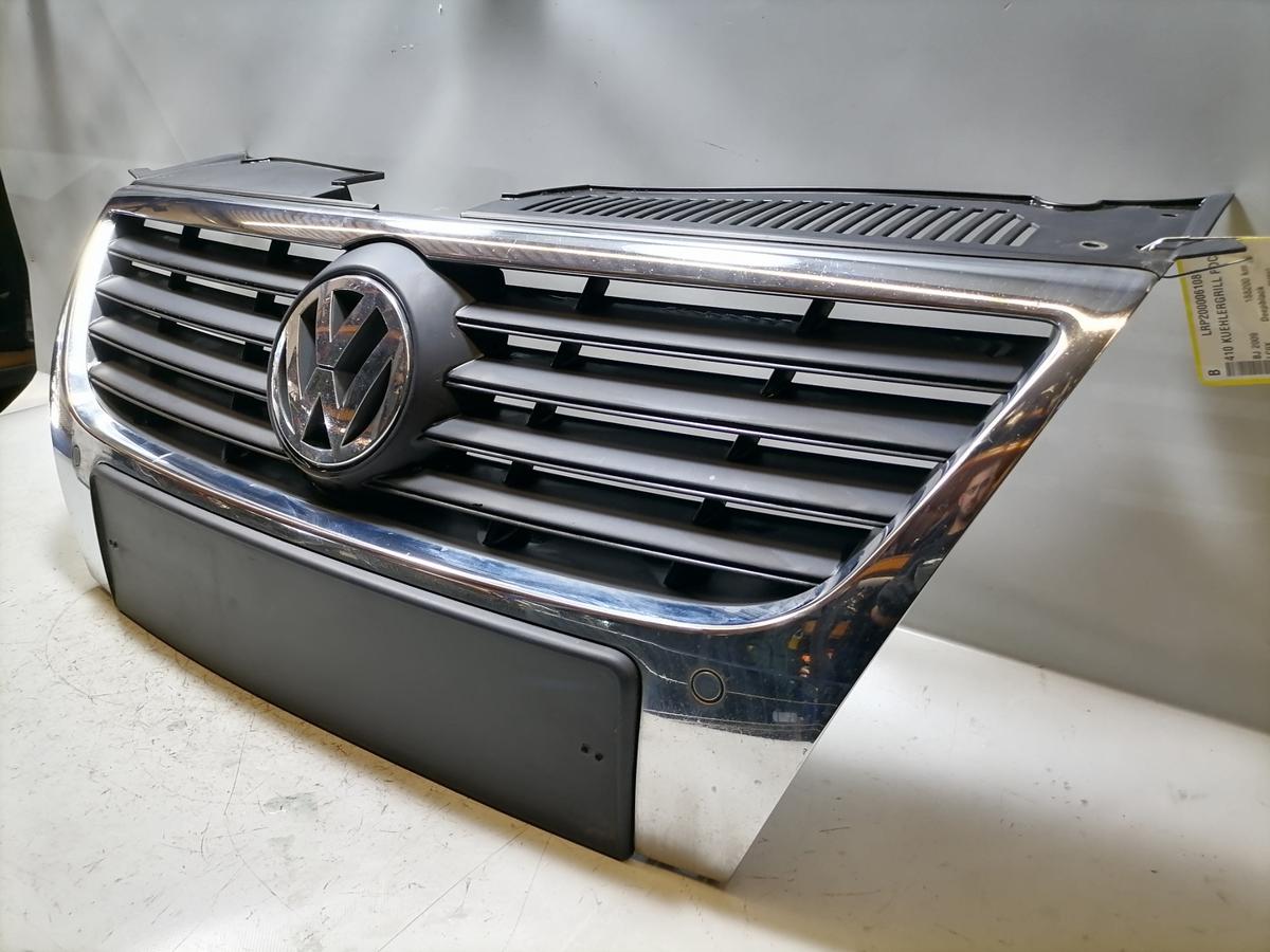 VW Passat 3C original K&uuml;hlergrill f&uuml;r Fahrzeuge mit Parkhilfe PDC Bj.2009